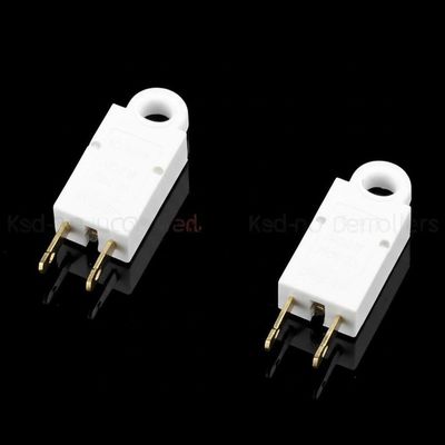 Ksd-01F JUC-31F 250V 2A thermostaattemperatuurregelaar met bereik 0 ~ 150 °C en bakeliethoes voor PCB-circuitboards